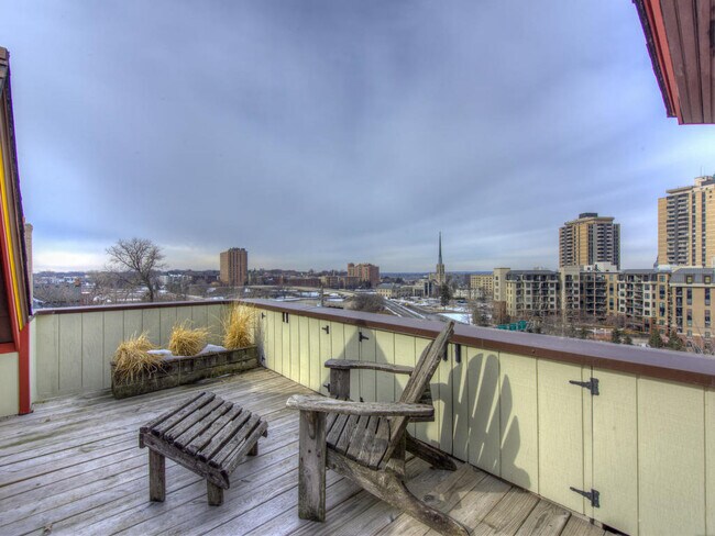 Building Photo - 432 Ridgewood Ave