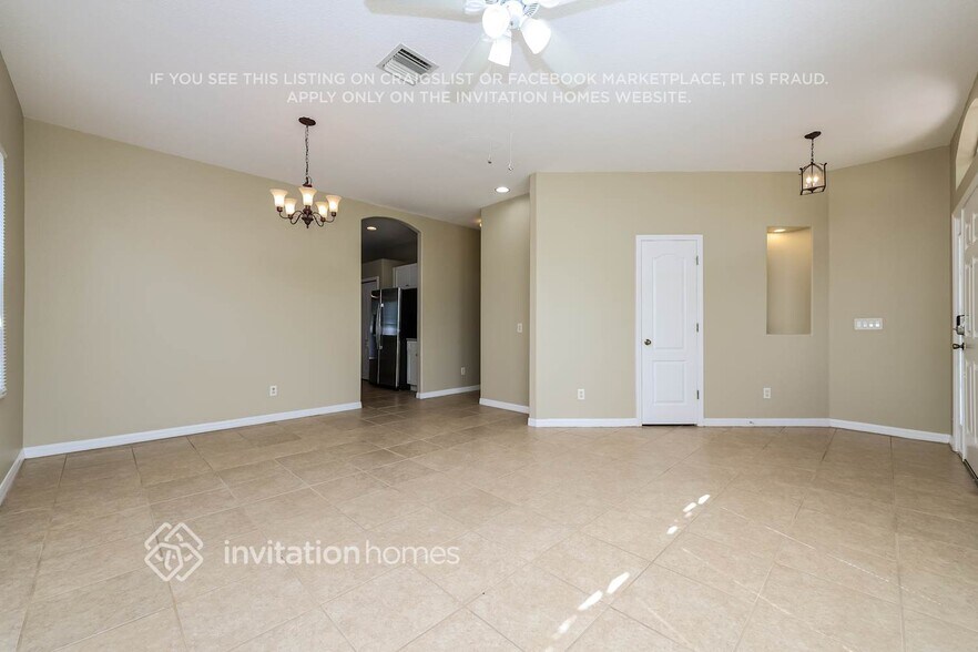 Building Photo - 1827 Atlantic Dr