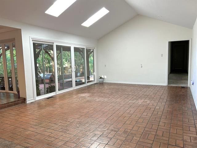 Building Photo - 8162 San Leandro Dr