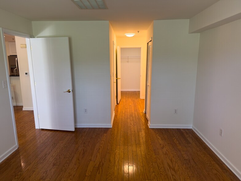 Building Photo - 858 Nittany Ct