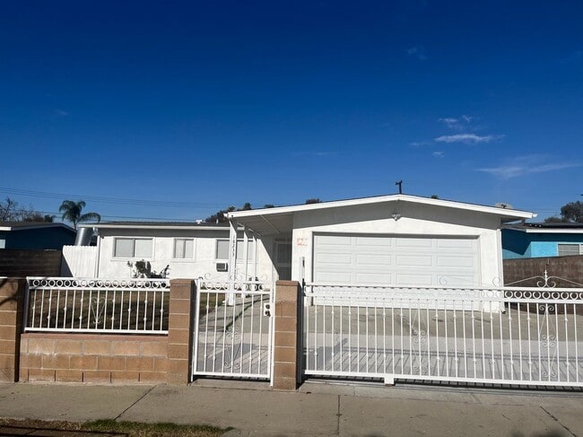 Building Photo - 18233 Villa Park St