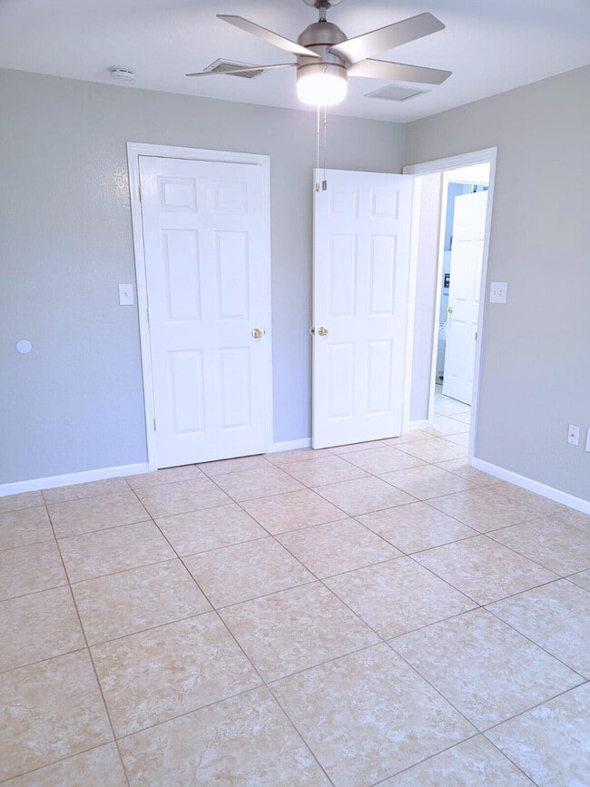 Building Photo - 524 Southridge Rd