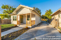 Building Photo - 815 Steves Ave