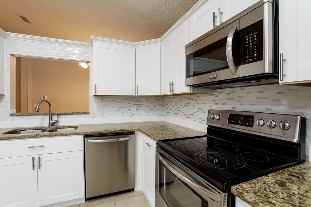 Building Photo - 1266 Bee St N