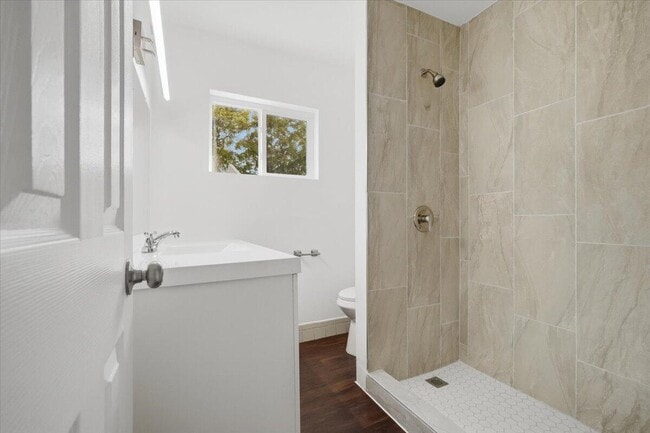 Building Photo - 3940 NW 76th Terrace