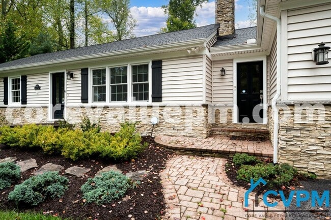 Building Photo - 4702 Shelley Ln