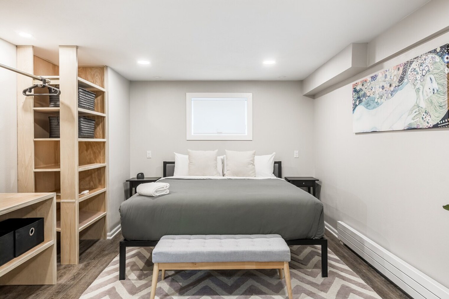 Building Photo - 226 S Hoyne Ave