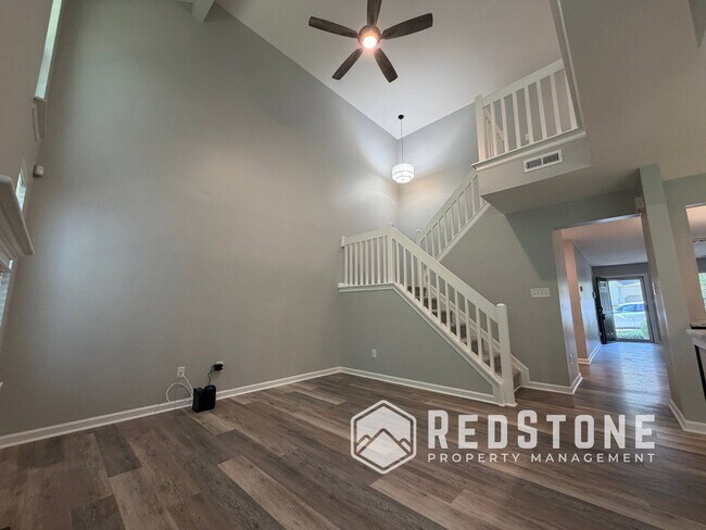 Building Photo - 6489 Bellcross Trl