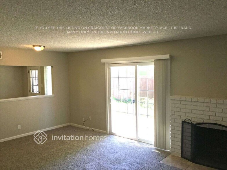 Building Photo - 3457 Jola Cir