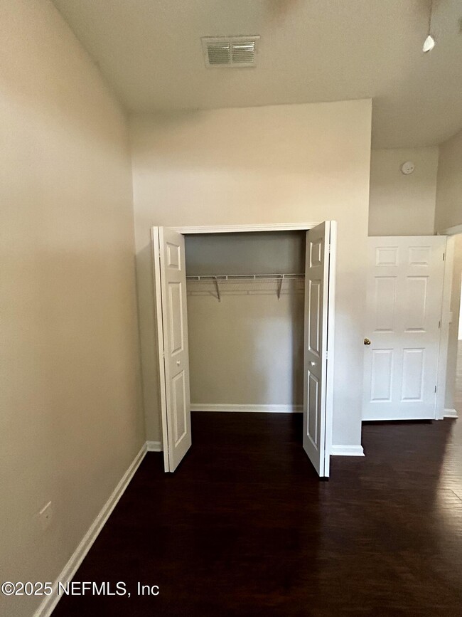 Building Photo - 6788 Manotak Oaks Dr
