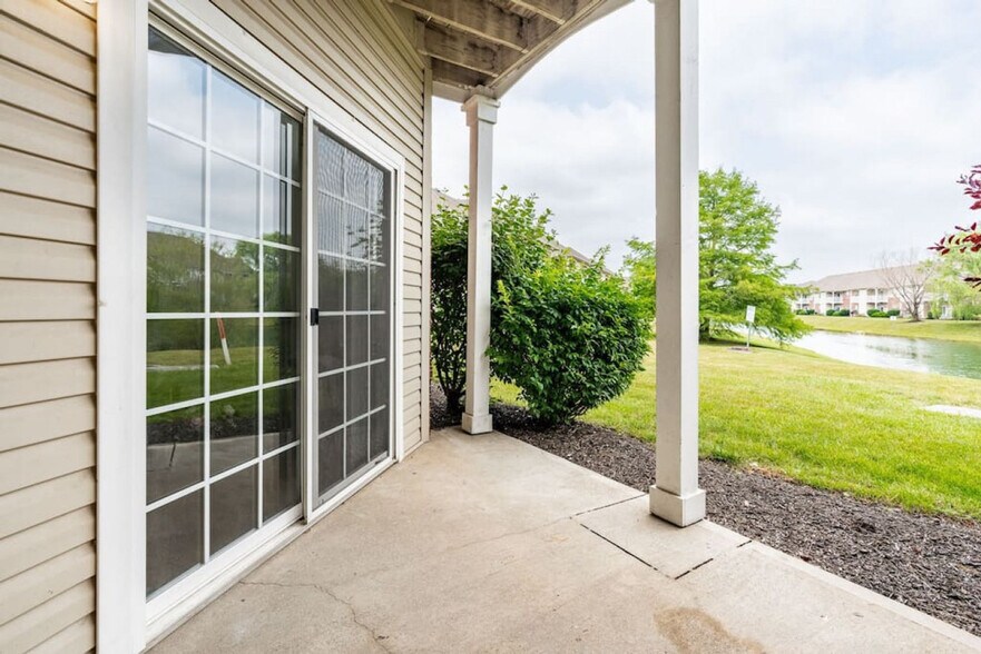 Building Photo - 65 Balmoral Way