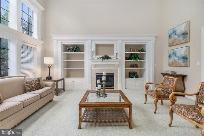 Building Photo - 1710 Stone Ivy Pl