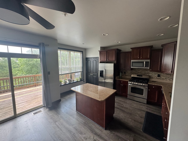 Building Photo - 8212 Carinoso Way
