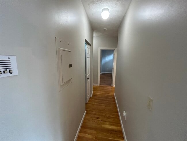 Building Photo - 120 Highland St