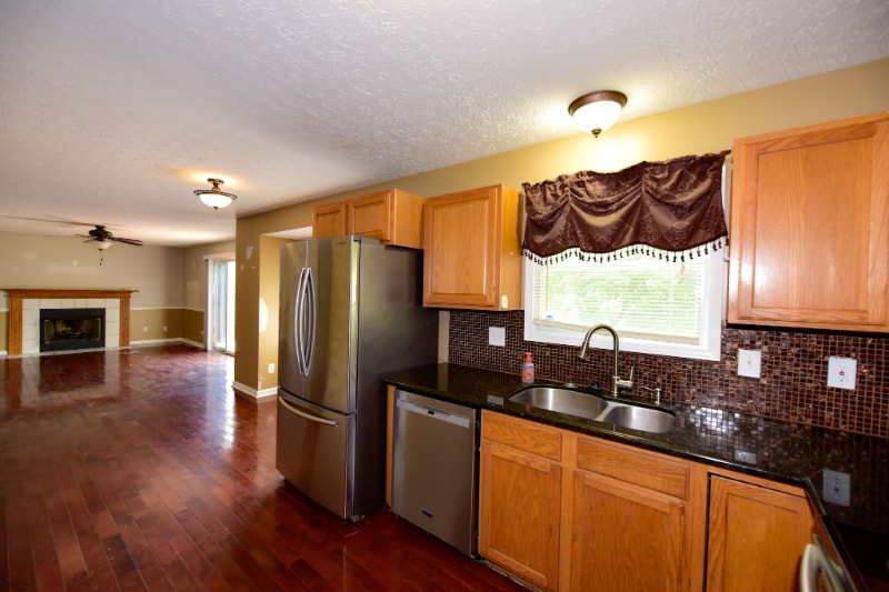 Building Photo - 5710 English Rose Dr