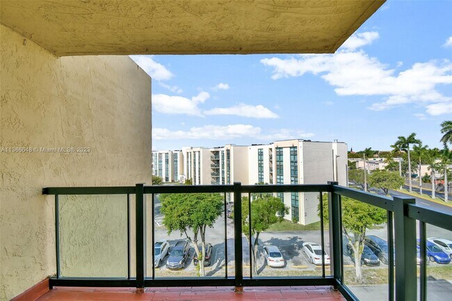 Building Photo - 11800 SW 18th St