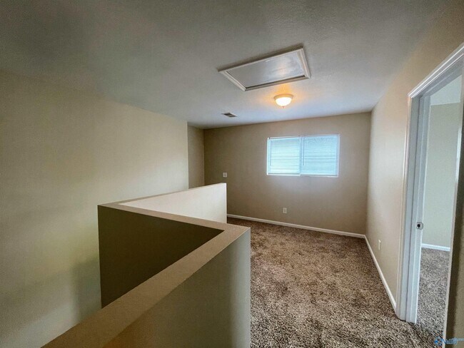 Building Photo - 229 Whitestone Dr NE
