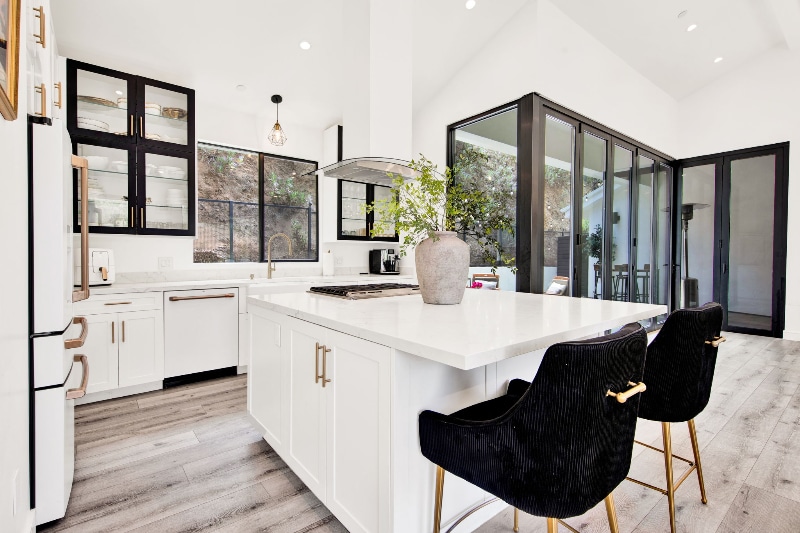 Building Photo - 7824 Shadyspring Dr