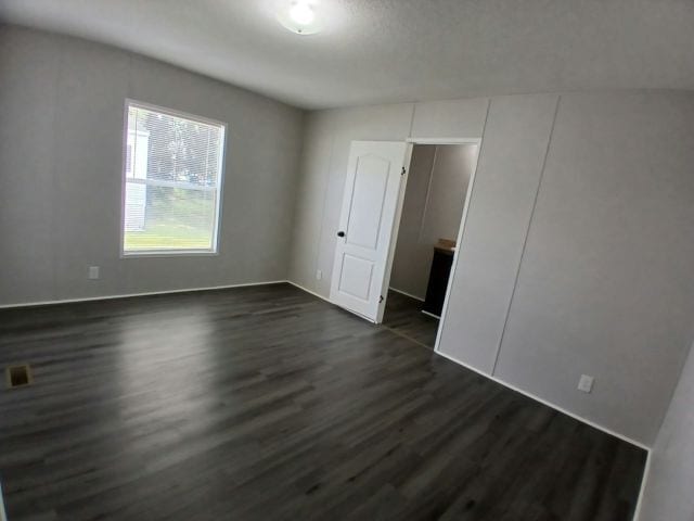 Building Photo - 1400 Banana Rd