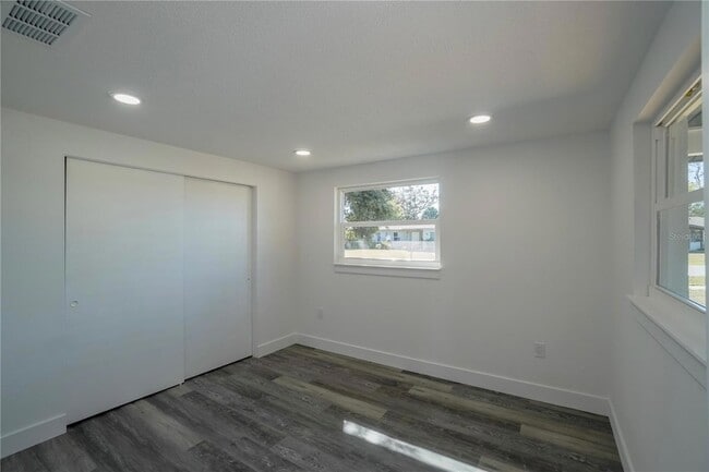 Building Photo - 1797 Birch Dr