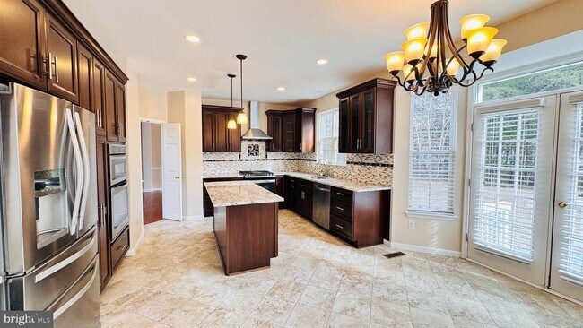 Building Photo - 9161 Lost Fields Ct