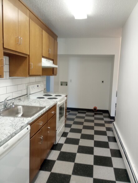 Building Photo - 138 Laurel Hill Ave