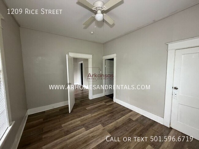 Building Photo - 1209 Rice St