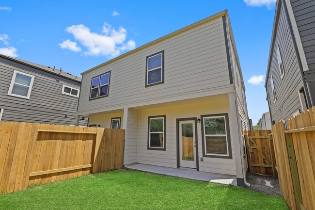 Building Photo - 13507 Axel Ln