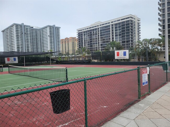 Building Photo - 1985 S Ocean Dr