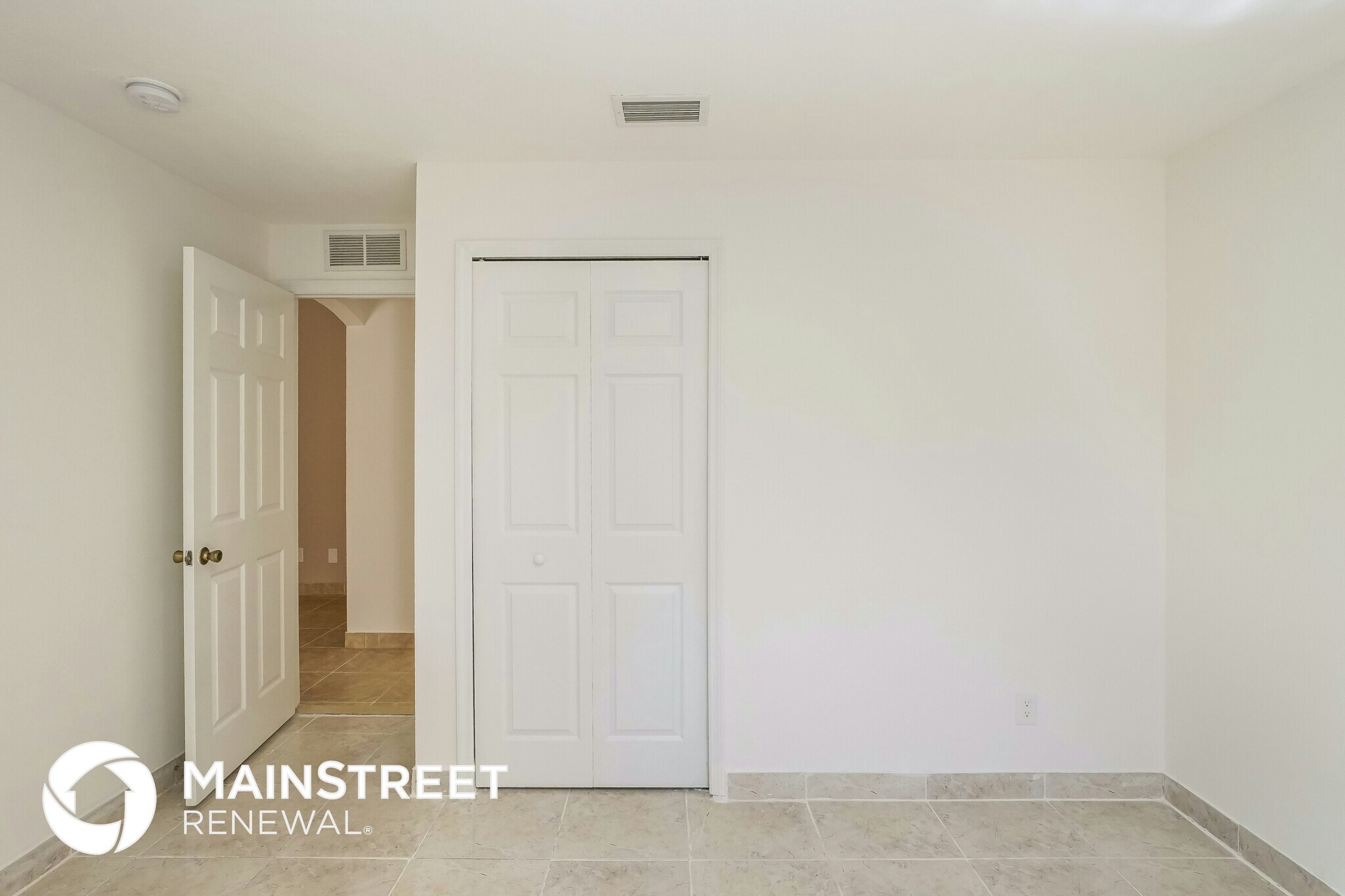 Building Photo - 502 Whitehall Ave SW