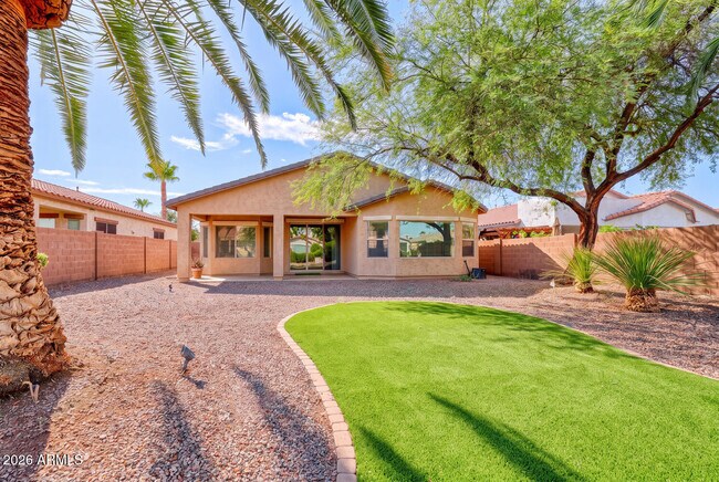 Building Photo - 844 E Indian Wells Pl