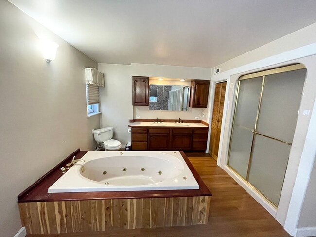 Building Photo - Large 4 Bd, 3 Bath House for Rent in North Pole!