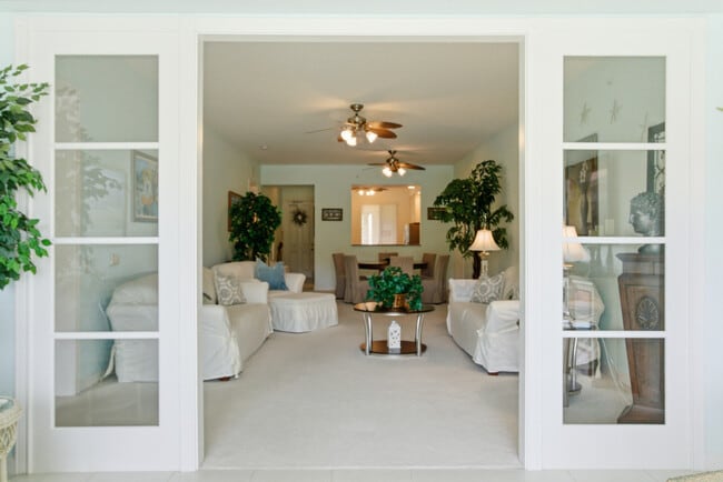 Building Photo - 1 Harbour Isle Dr E