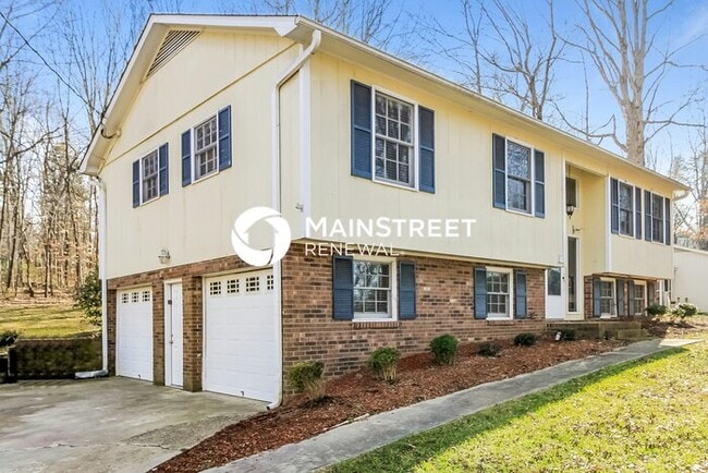 Building Photo - 3 Bedroom Pet-Friendly Home in Winston-Sal...