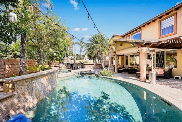 Building Photo - 996 N Antonio Cir