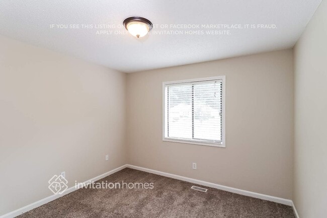 Building Photo - 4899 Hawk Trail