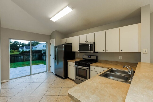 Building Photo - 7554 Oxford Garden Cir