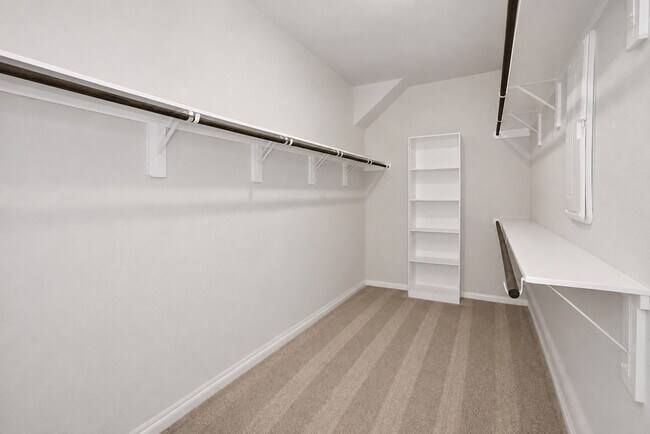 Building Photo - 101 Eliana Shores Dr