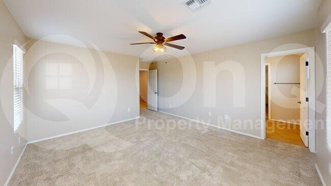 Building Photo - 10587 W Chadwick Dr