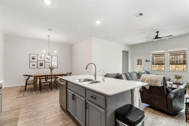 Building Photo - 4122 Ellinger Dr