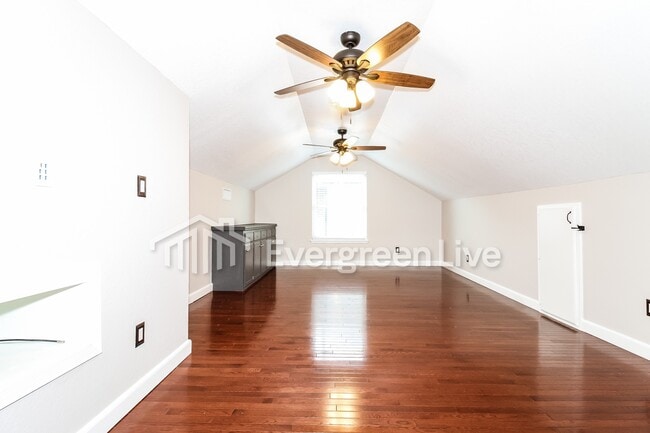 Building Photo - 2020 Sunflower St