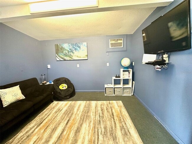 Building Photo - 14622 Pinecrest Dr