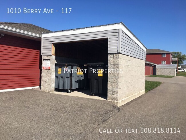 Building Photo - 1010 Berry Ave