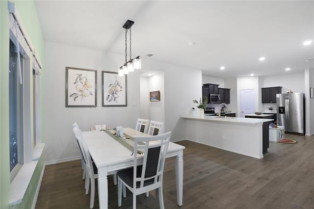 Building Photo - 6538 Diver St