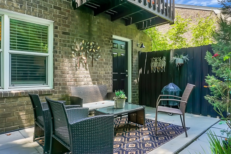 Building Photo - 2483 Realm St