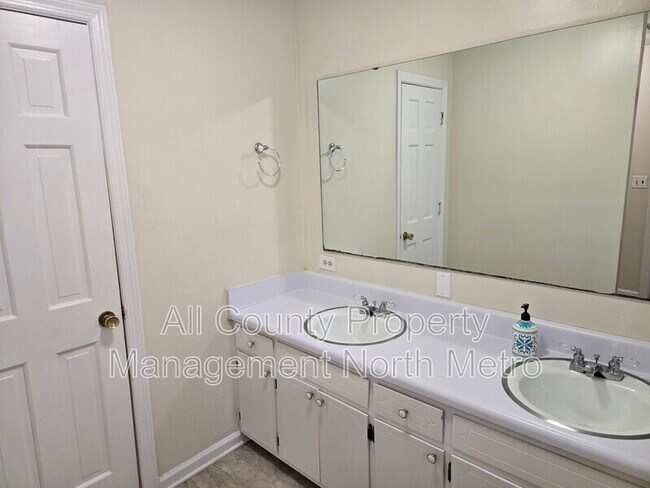 Building Photo - 2367 Graysville Rd