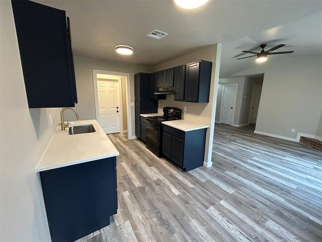 Building Photo - 10026 Caton Pl