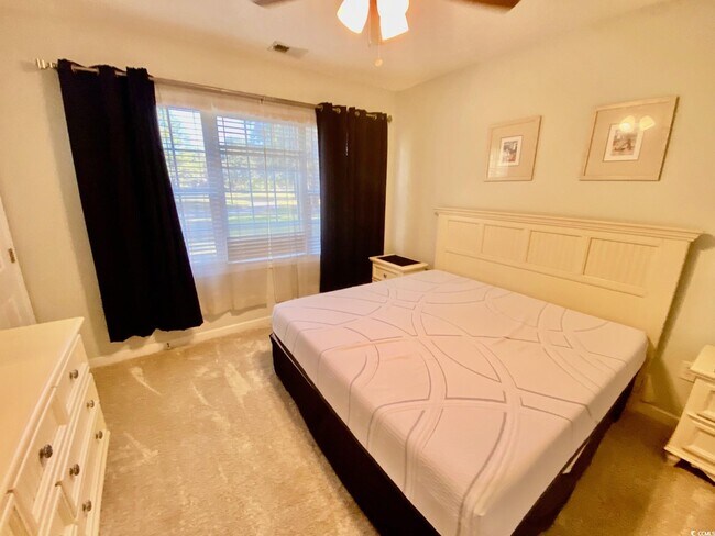 Building Photo - 5801 Oyster Catcher Dr