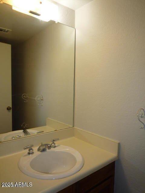 Building Photo - 4901 E Kelton Ln