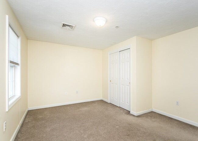 Building Photo - 1005 Trapelo Rd